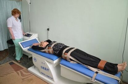 tracțiunea coloanei vertebrale pentru osteocondroza toracică